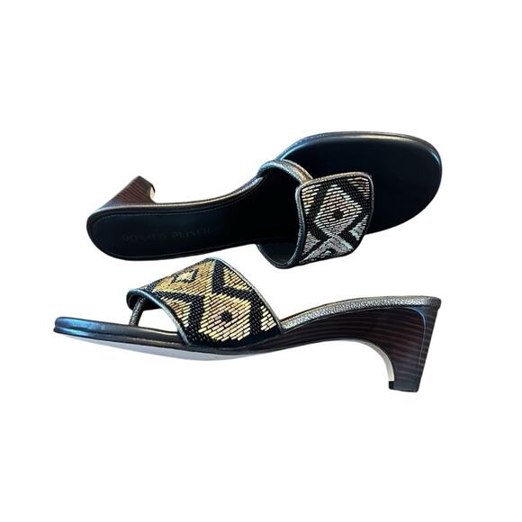 Donald J Pliner Vimms Beaded Slip On Sleek Elegant  Heels Toe Post NEW Size 8.5 - Picture 9 of 13